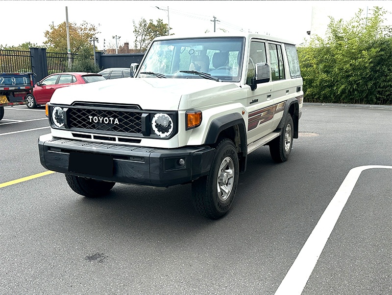 Facelift BodyKit para Land Cruiser-7